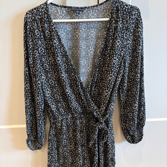 American Eagle Outfitters Floral Wrap Drape Romper Women's Size Small - Picture 1 of 5
